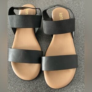 Kensie Black and Tan Women's Strap Sandals
